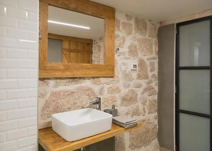 Mare E Terra * Ρόβινι